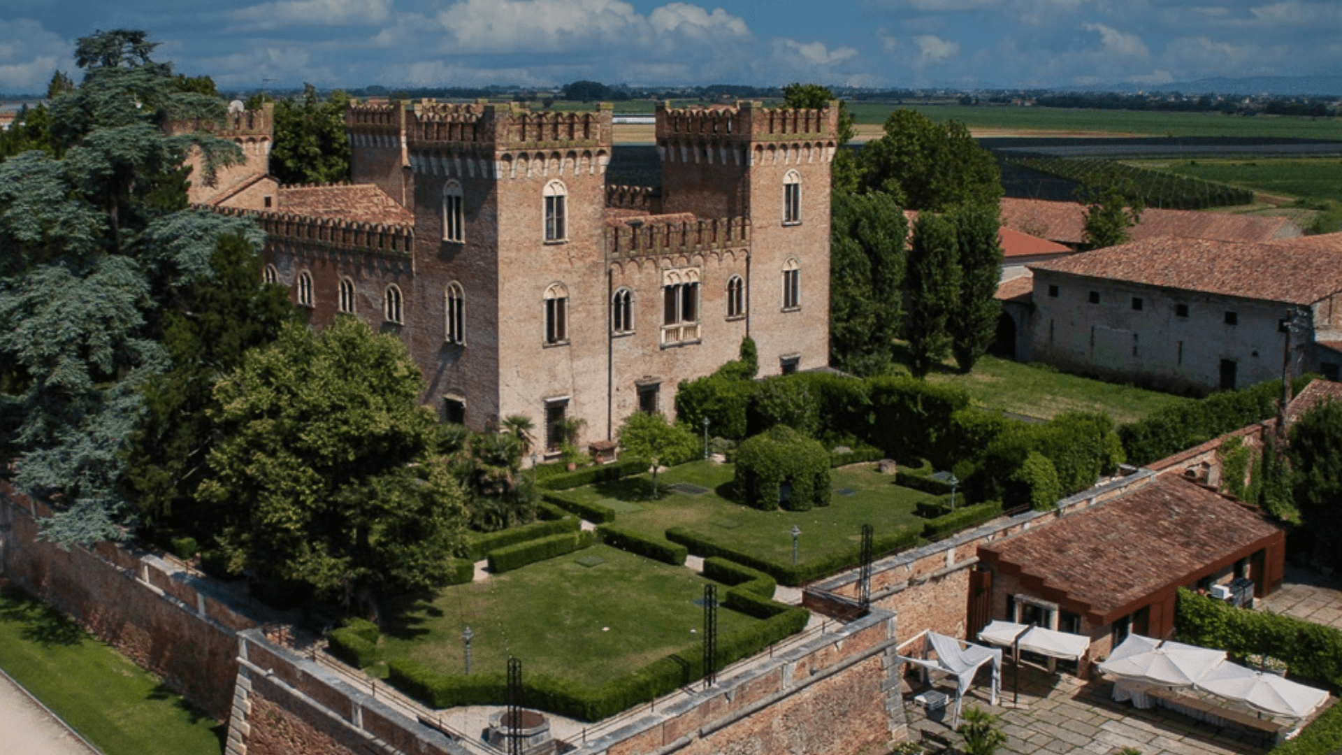 Castello Bevilacqua Showgroup