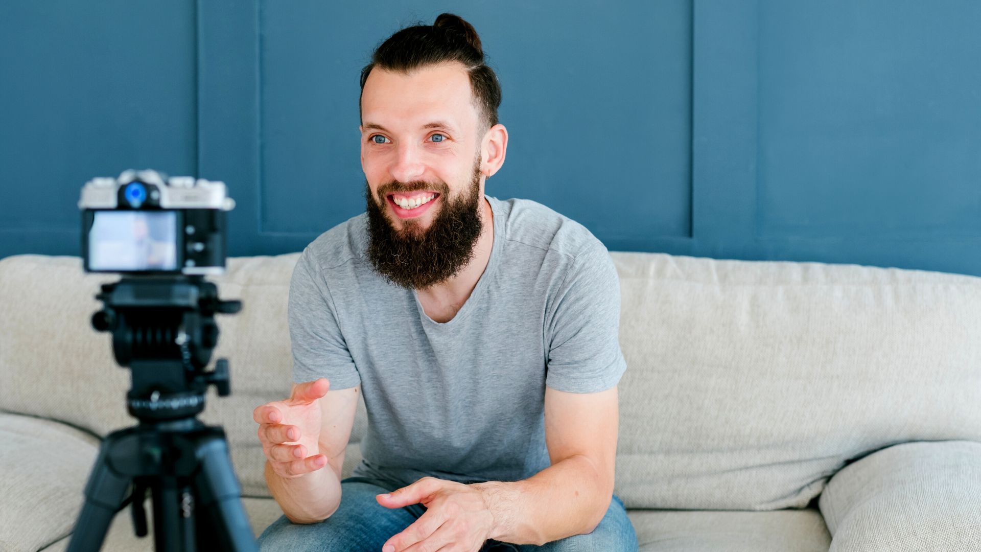 ragazzo che si riprende