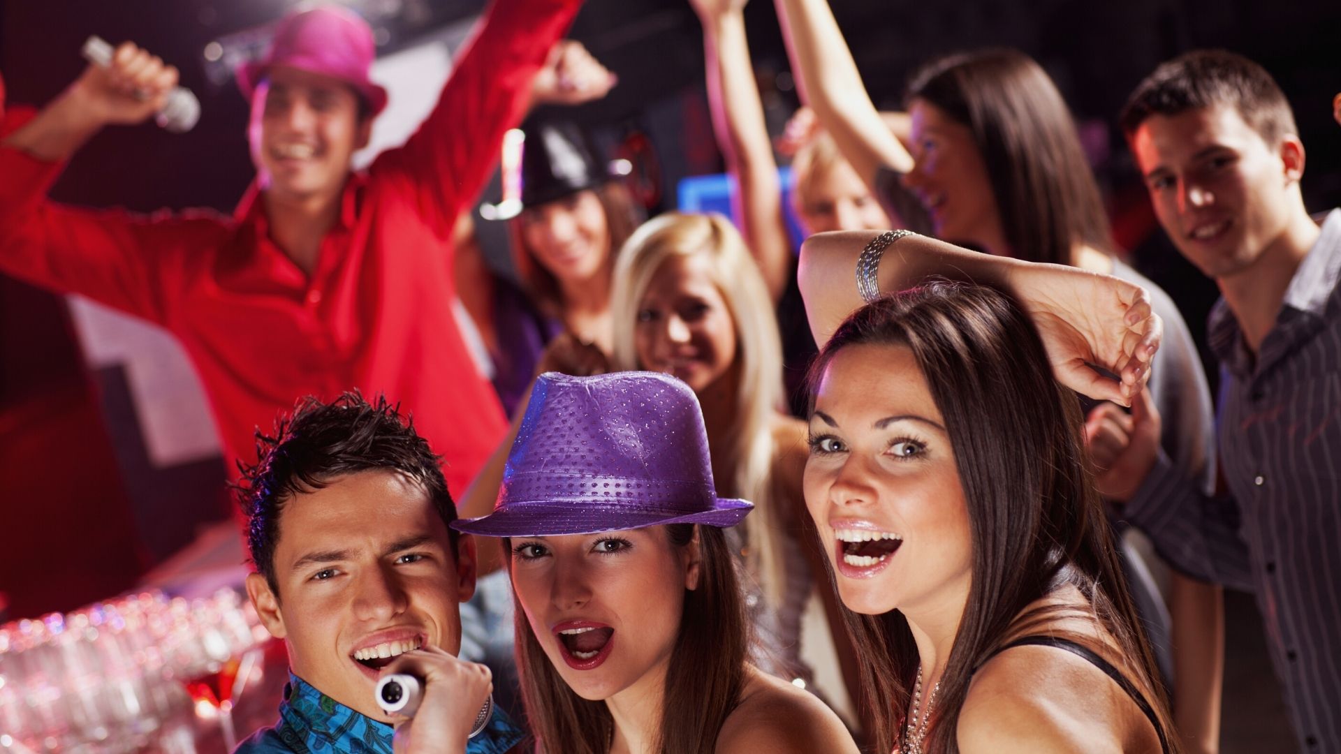 vocalist in discoteca