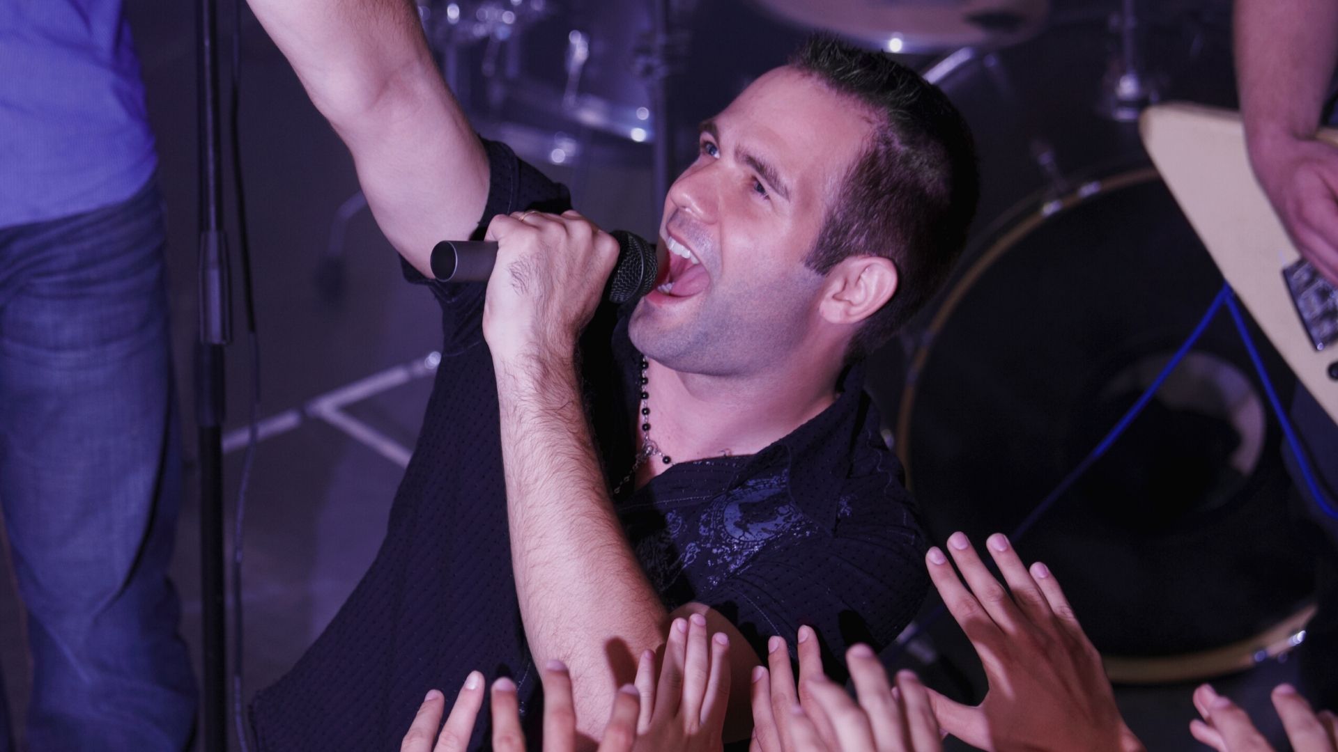 vocalist in discoteca