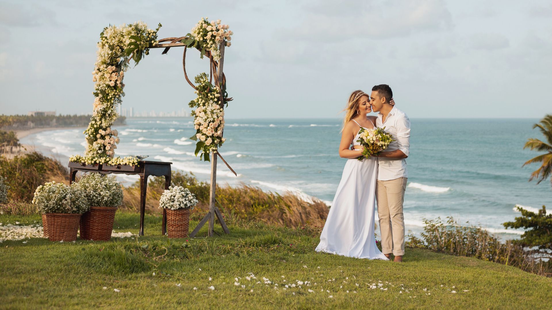 sposi sulla spiaggia