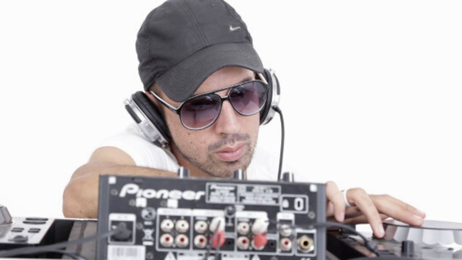 dj per eventi andrea bk