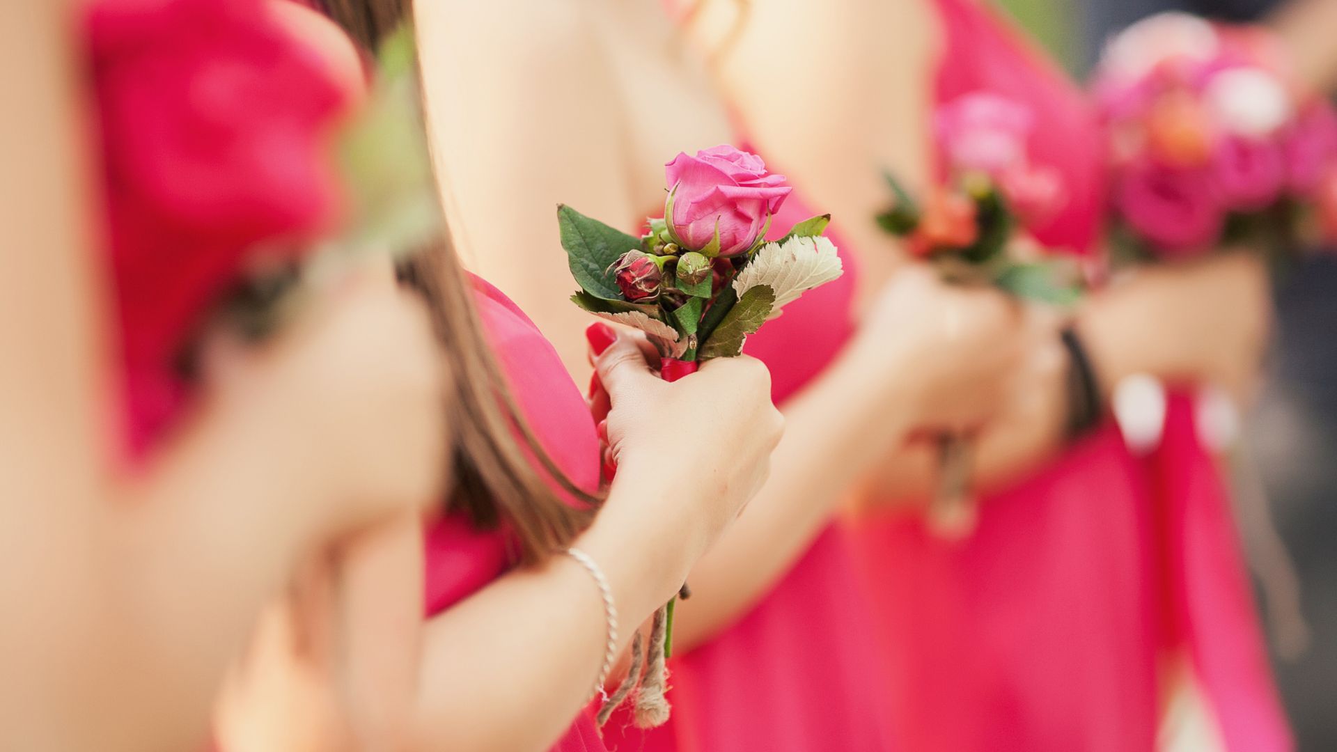 Che differenza c'è tra damigelle e testimoni? Che differenza c'è tra damigelle e testimoni?