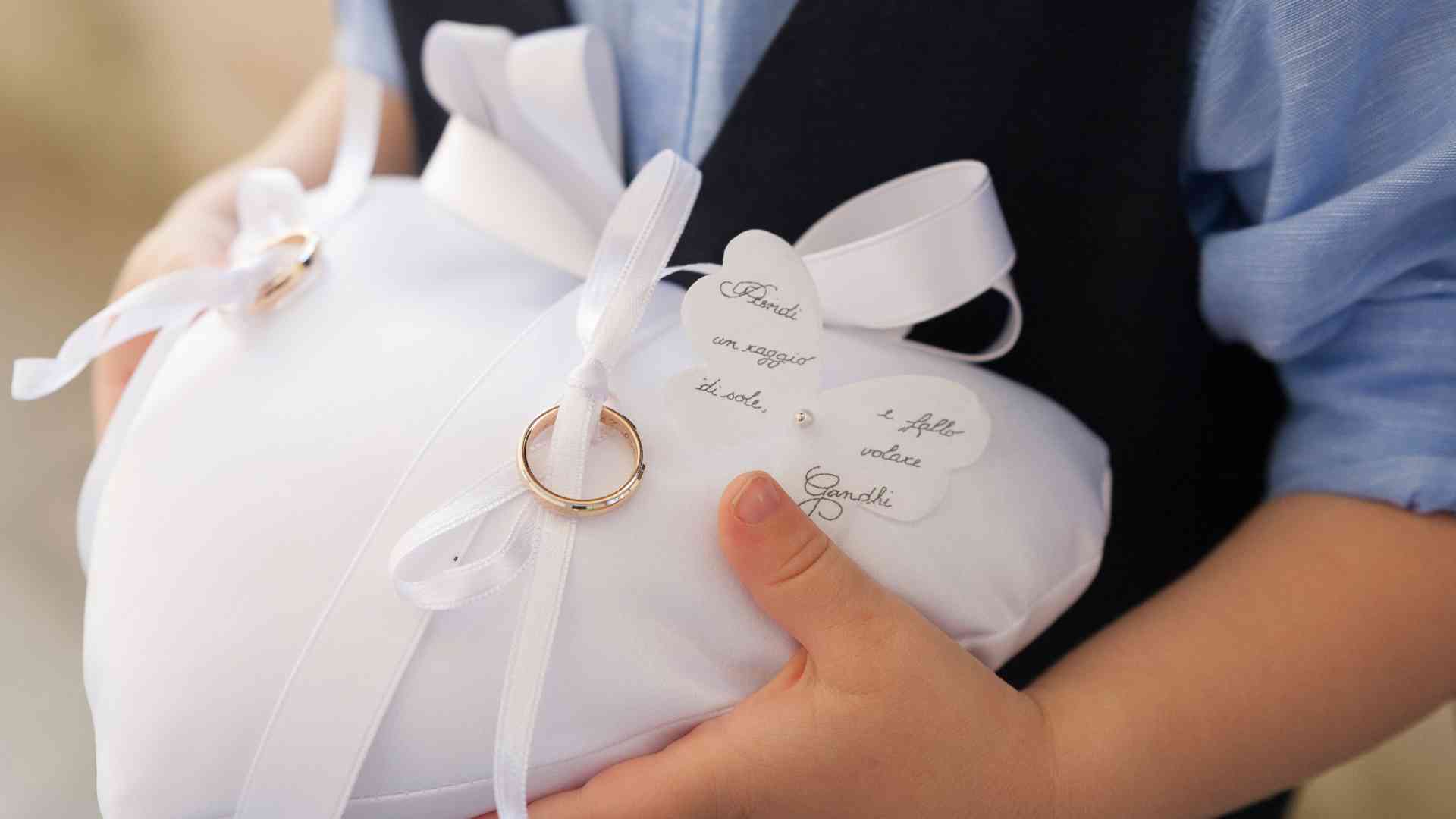 Portafedi per matrimonio