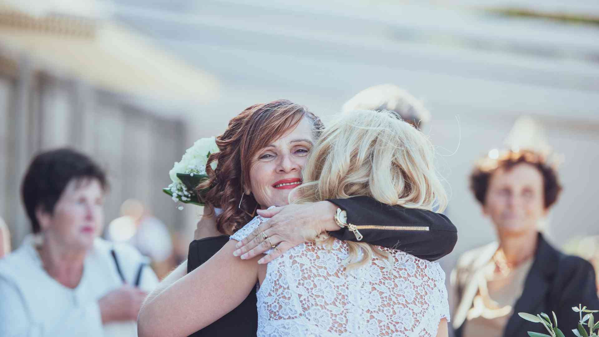 cosa deve fare la mamma della sposa cosa deve fare la mamma della sposa