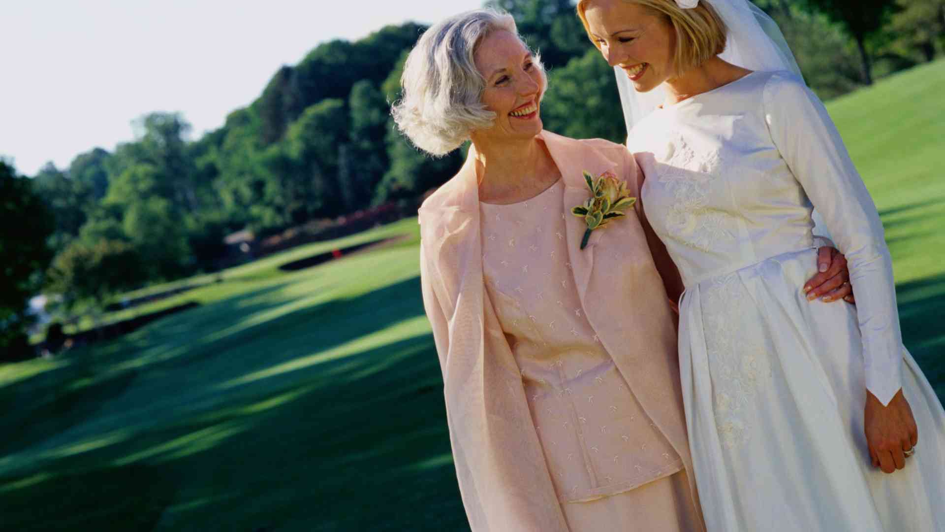 cosa deve fare la mamma della sposa cosa deve fare la mamma della sposa